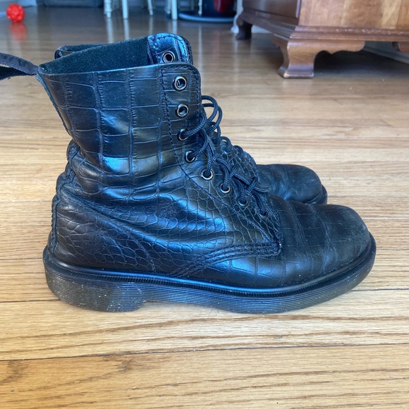 Dr Martens Pascal Croc Black Boots US 7 - Rare - Picture 2 of 6